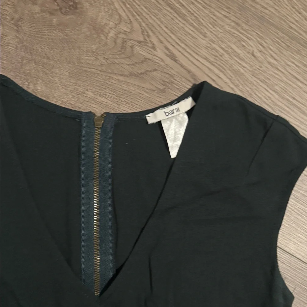 Elegant Dark Green Women's Dress - Picture 2 of 3